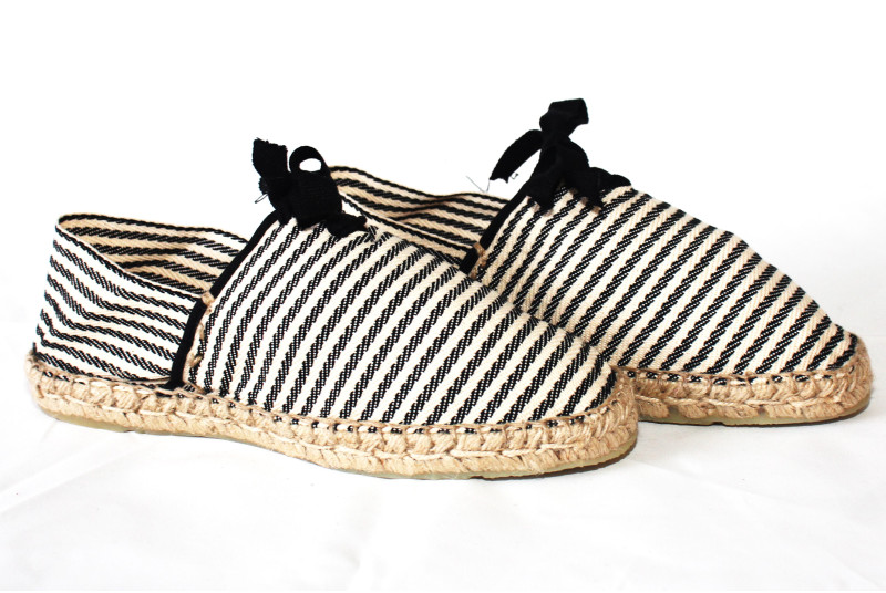 Traditional Espadrille hand sewn Picasso France Mauléon 