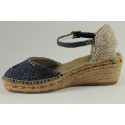 Lace espadrille with buckle