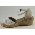 Lace espadrille with buckle