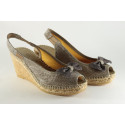 Wedge espadrille with bow