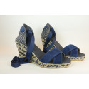 Espadrille avec bride croisée et talon tressé coloré