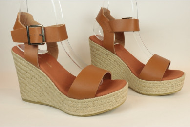 Espadrille en cuir à talon compensé et bride simple