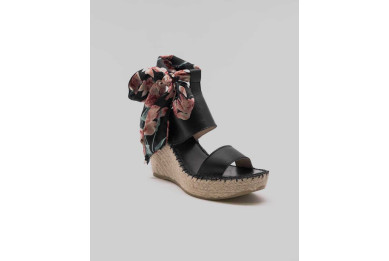 Espadrille compensée foulard imprimé et boucle